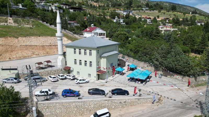 Göllü Mahallesi’nde Cami ve Sosyal Tesis Dualarla Hizmete Açıldı