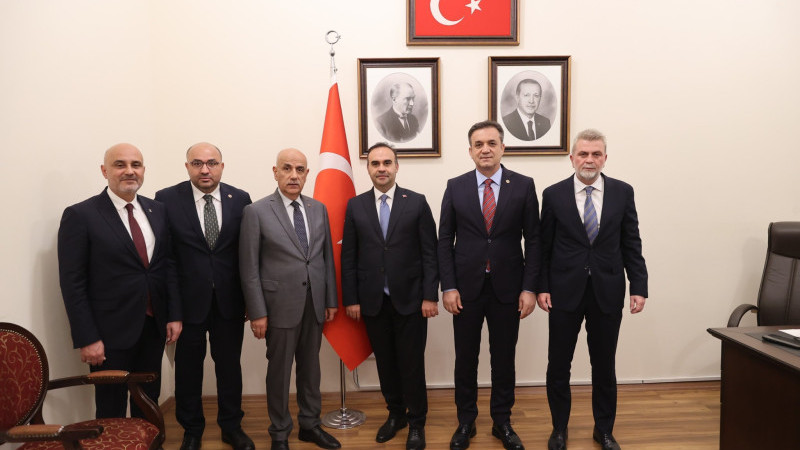 AK Parti Kahramanmaraş Heyeti, Sanayi ve Teknoloji Bakanı Kacır ile Görüştü
