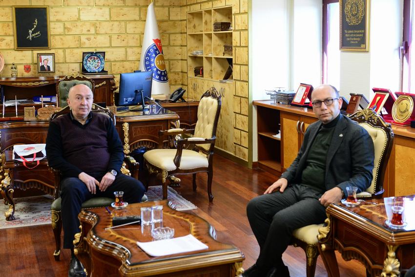 Cerrahpaşa Araştırma Üniversitesi Rektörü Aydın'dan Rektör Yasım'a Ziyaret