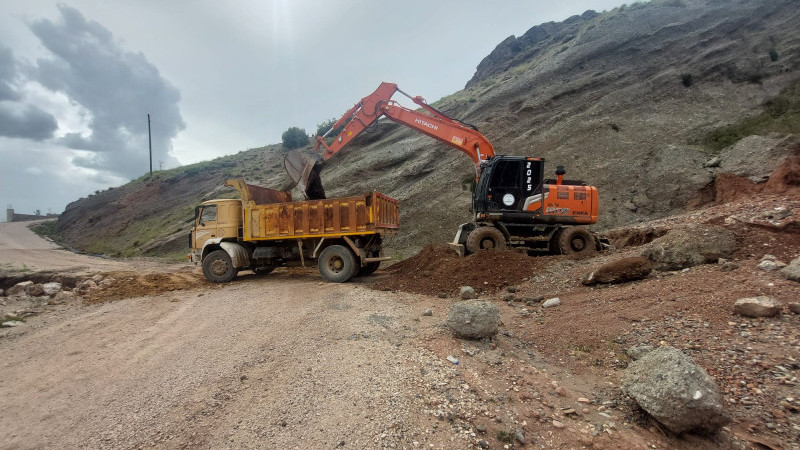 Dulkadiroğlu’nda Yol, Asfalt Ve Parke Seferberliği