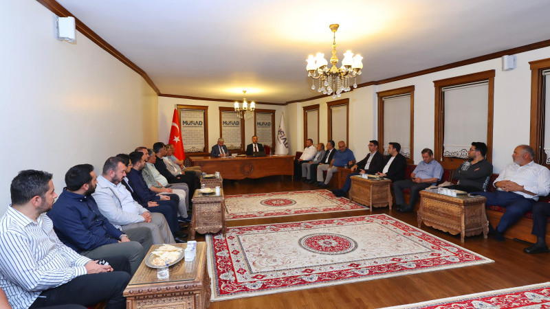 Başkan Toptaş, MÜSİAD’da iş dünyasının temsilcilerine bir yıllık hizmetleri ve hedefleri anlattı