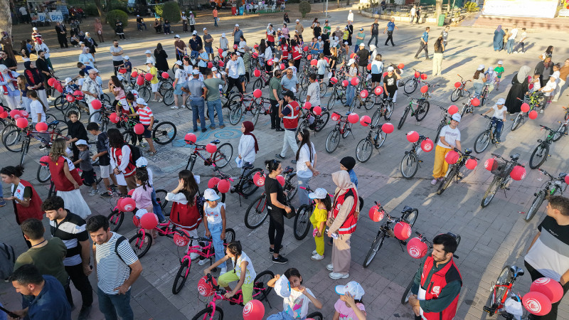 170 Çocuğun Bisiklet Hayali Gerçeğe Dönüştü; Pedallar Mutluluk İçin Döndü