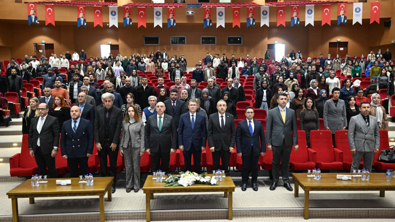 KSÜ’de Dünya Türk Dili Ailesi Günü Konferansla Kutlandı