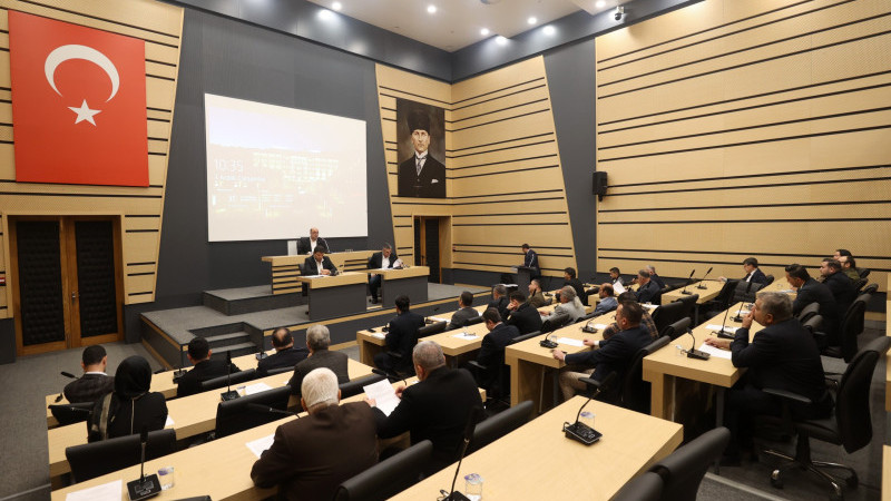 Dulkadiroğlu Meclisi Toplandı: Başkan Akpınar “Hizmet Kapasitemizi Güçlendiriyoruz”