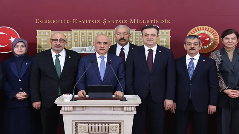 AK Parti’li Kirişci: Keşke Özgür Özel afet bölgesine daha fazla zaman ayırsaydı